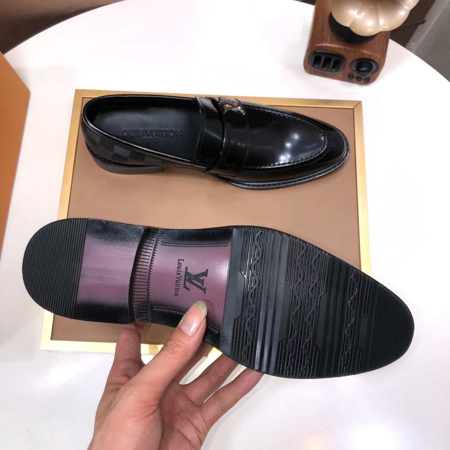 Men's shoes💰460💰【LOUIS VUITTON】(sheepskin lining) new cowhide LV formal shoes🎩🎩❗️🆘made one to one at the counter🎩original quality, imported cowhide upper➕full sheepskin lining➕original rubber outsole, {high quality visible}👣Size: 38-45 (45 custom-made)